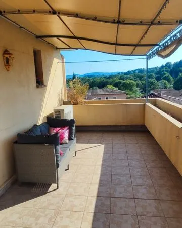 T2 Meublé avec terrasse