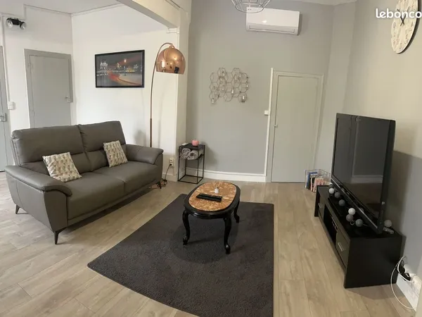 Maison de village meublée T3 de 80 m² - DPE B - Coeur de circulade
