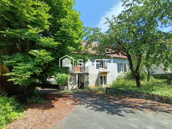 Ensemble immobilier mixte (habitation/industriel)