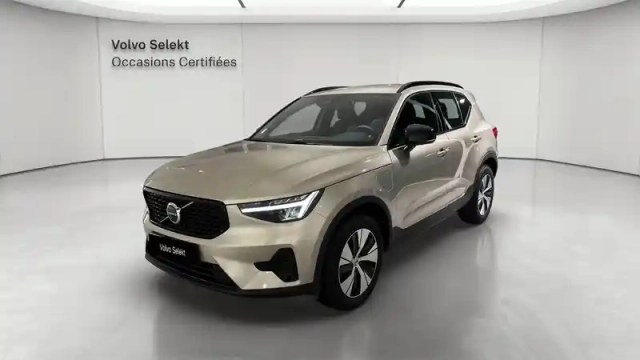 Volvo Xc40 t4 recharge 129+82 ch dct7 — photo 1