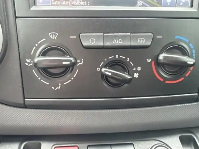 Peugeot Partner standard 1.6 bluehdi 75ch premium — photo 15