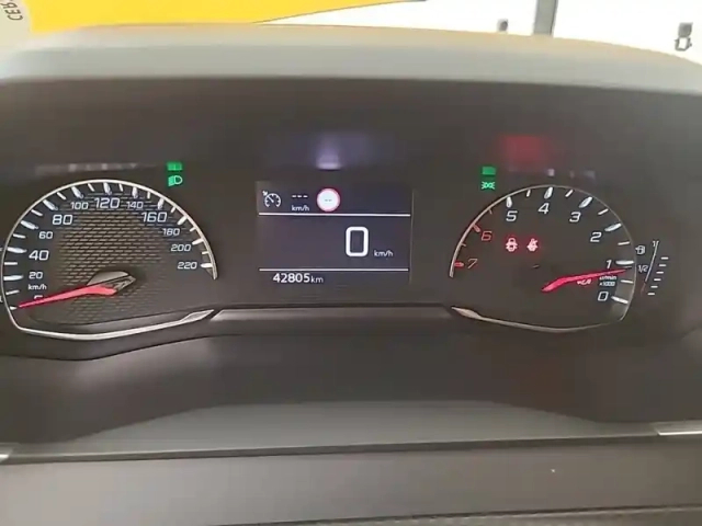 Peugeot 208 puretech 75 s&amp;s bvm5 — photo 10