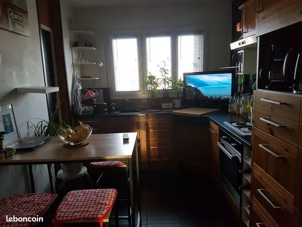 Chambre meublée dans appartement