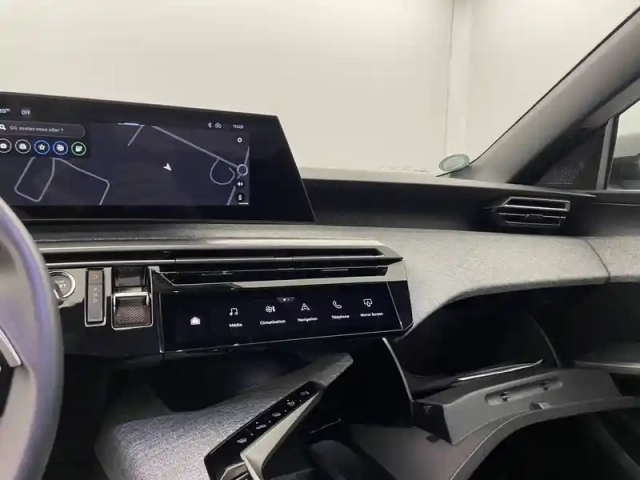 Peugeot 3008 electrique 210 ch 73 kwh — photo 28