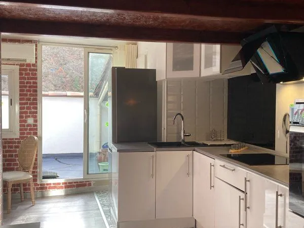 Studio meublé cuisiné équipée