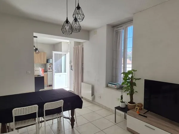 Appartement T2 43 m² avec balcon - ROANNE, quartier MULSANT