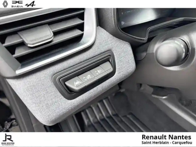 Renault Clio 1.0 tce 90ch evolution — photo 10