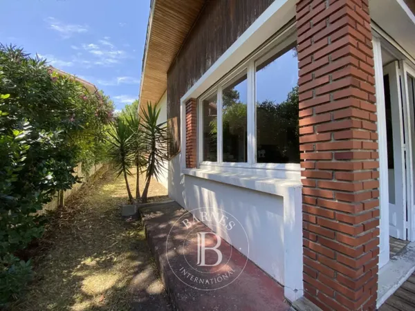 VILLA AVEC TERRAIN PISCINABLE AU COEUR DU CAP FERRET