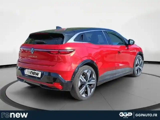 Renault Megane e-tech electric ev60 220ch iconic super charge -c — photo 5