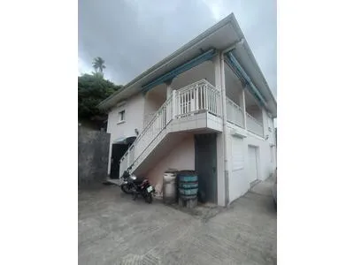 MAISON F4 RIVIERE-PILOTE