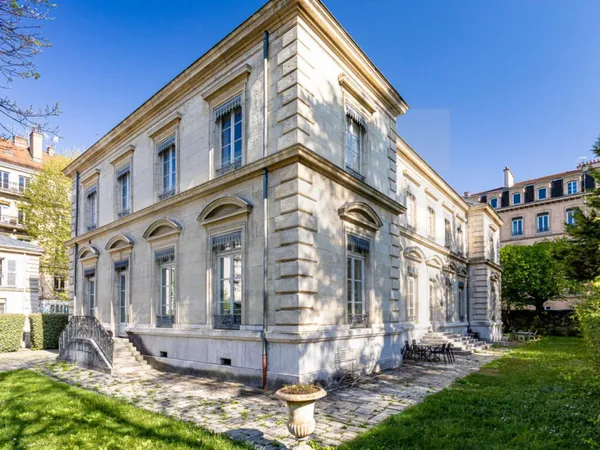 Bureaux 5 pièces