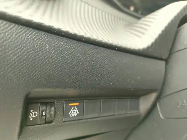 Peugeot 208 electrique 50 kwh 136ch — photo 60