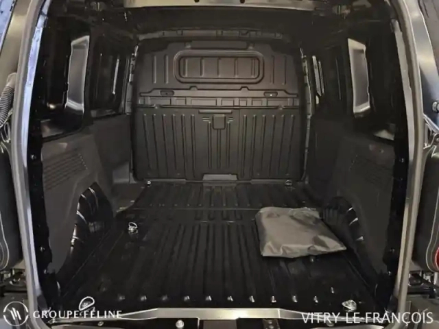 Peugeot Partner m charge utile majorée electrique 136ch batterie 54 kwh — photo 6