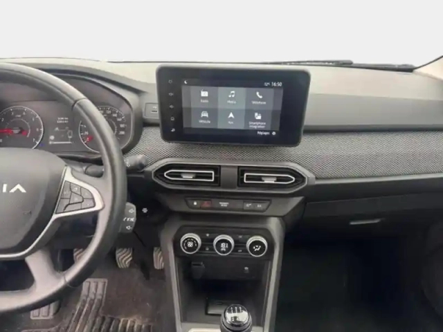 Dacia Sandero 1.0 tce 90ch journey — photo 8