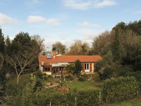 Villa proche Marciac avec vue Pyrénées