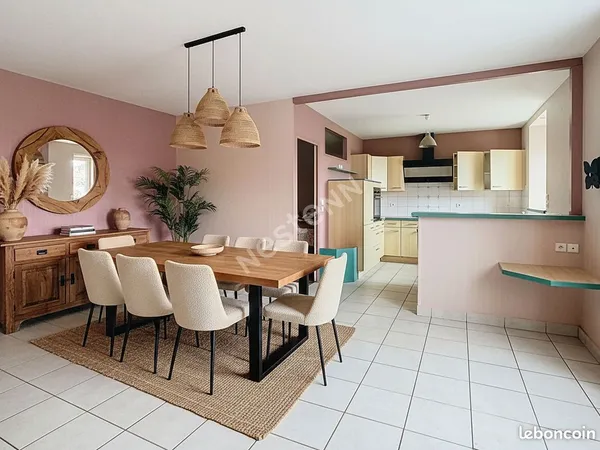 Maison 7 pièces 136 m²