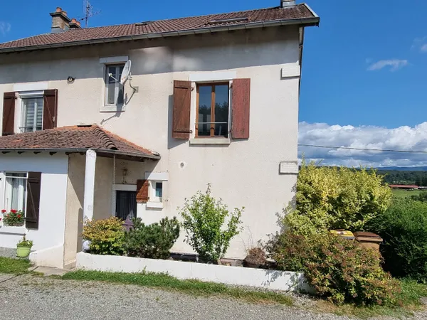 Charmant F2 en combles à deux pas de Belfort et de l'Étang des Forges
