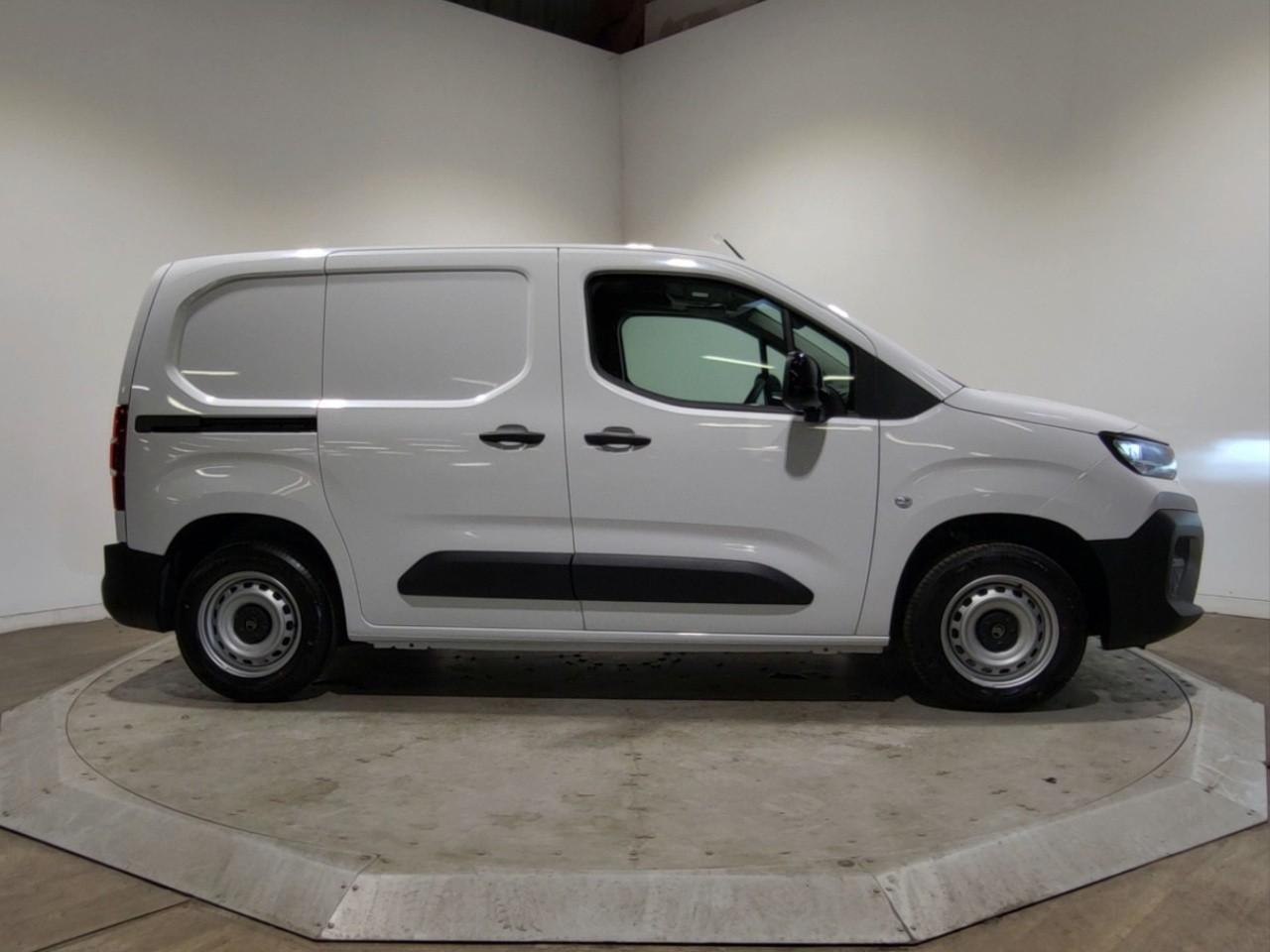 Citroën Berlingo van m diesel 100 ch manuelle — photo 6