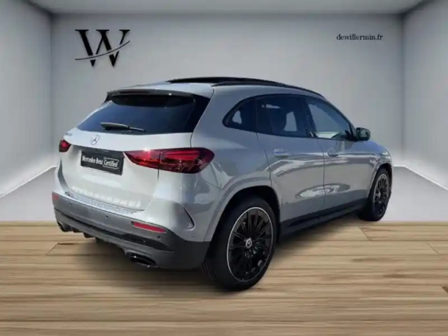 Mercedes Gla 180 d amg exclusive design — photo 7