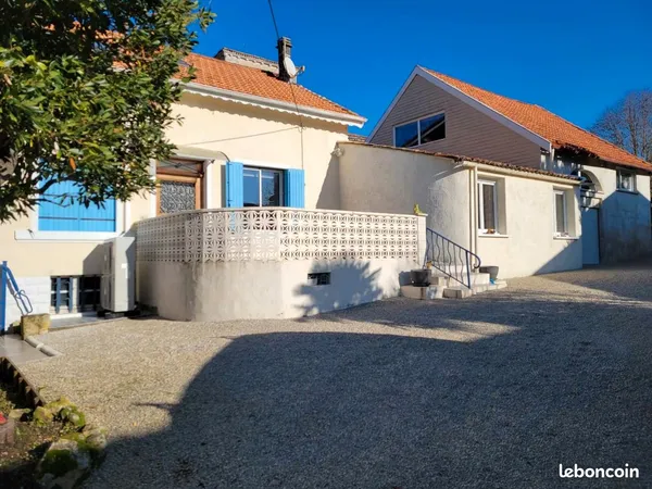 Maison grand garage jardin