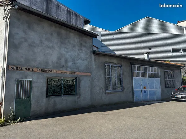 Local 86 m² SAINT ETIENNE