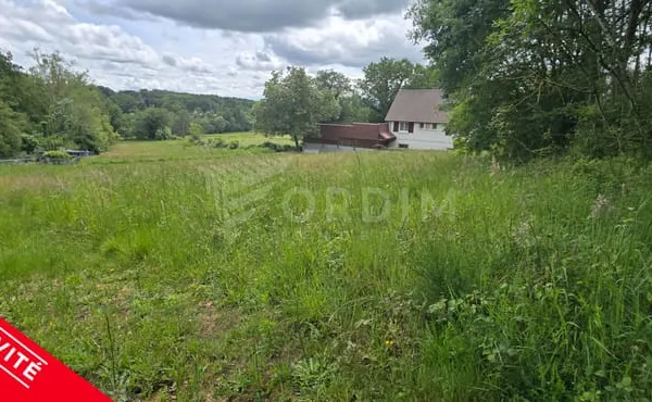 Terrain La Celle Sur Loire 1835 m2