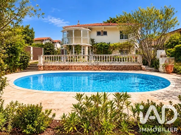 Maison 5 pièces 160 m²