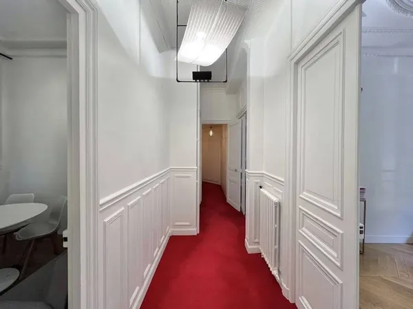 Bureaux 81 m²