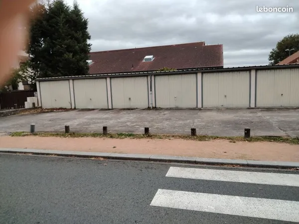 Garage, entre Le Plein Sud et l'ancien LIDL