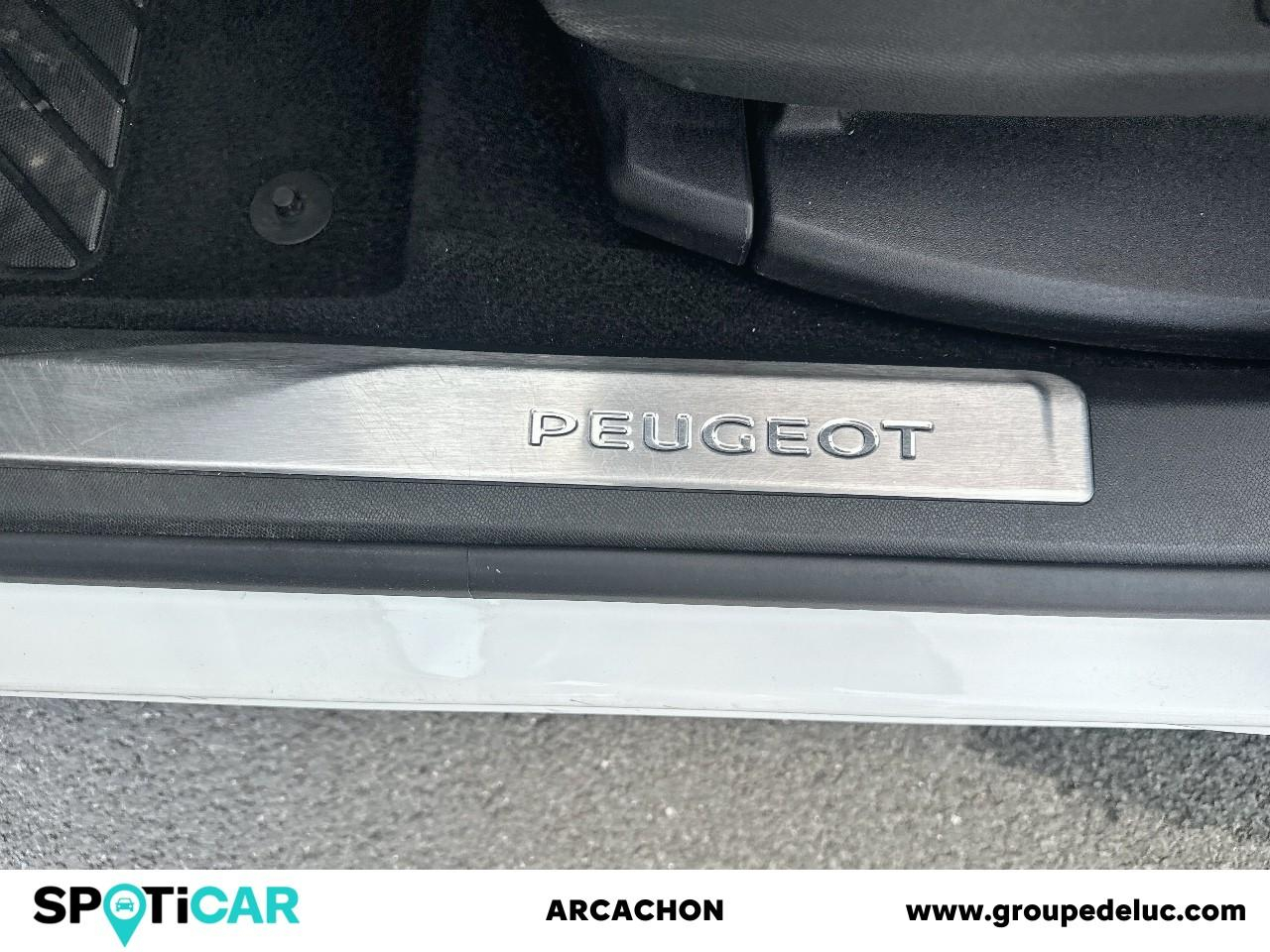 Peugeot 3008 1.2 puretech 130ch s&s gt pack eat8 — photo 31