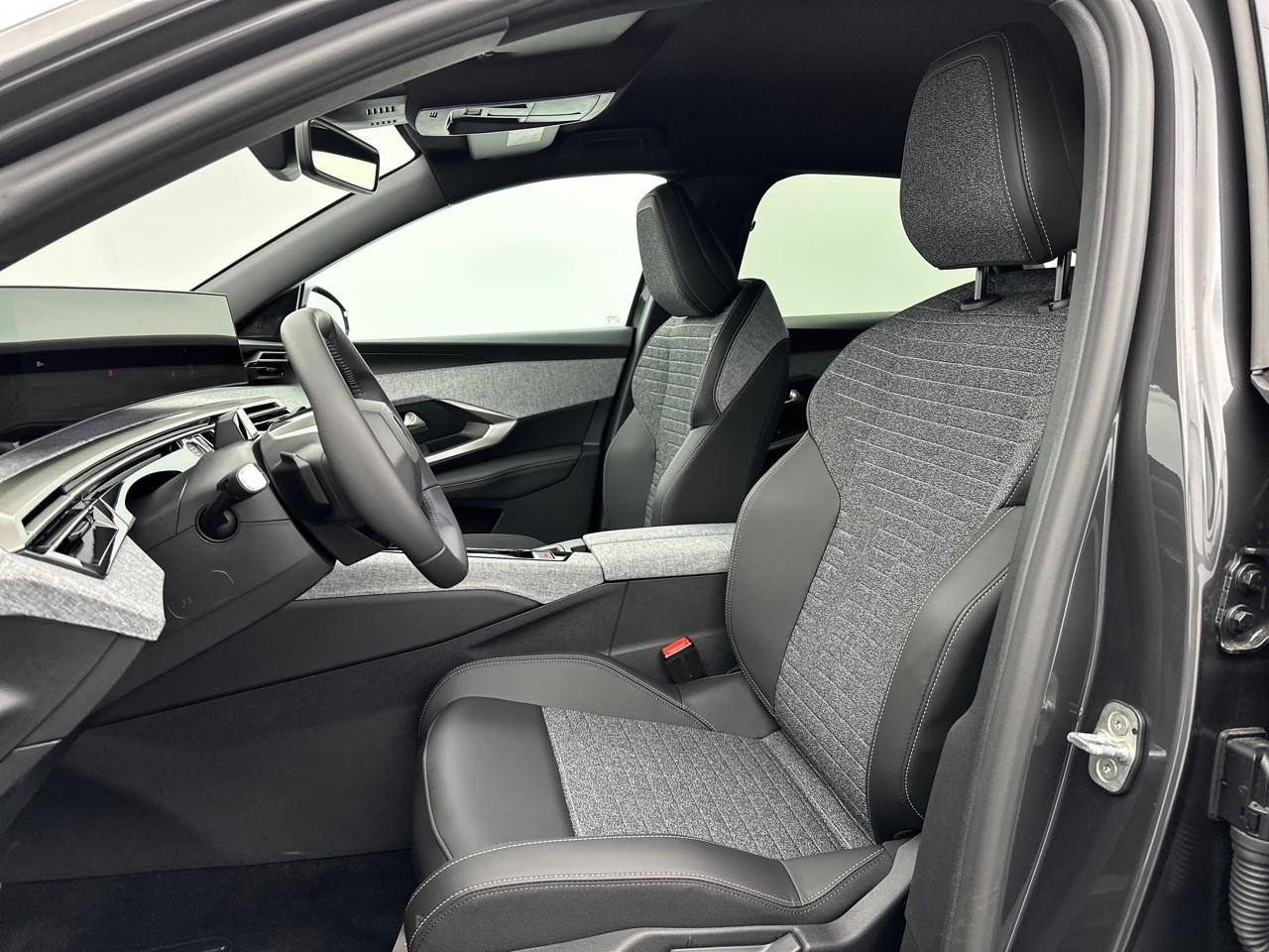 Peugeot 3008 hybrid 145 e-dcs6 allure — photo 9