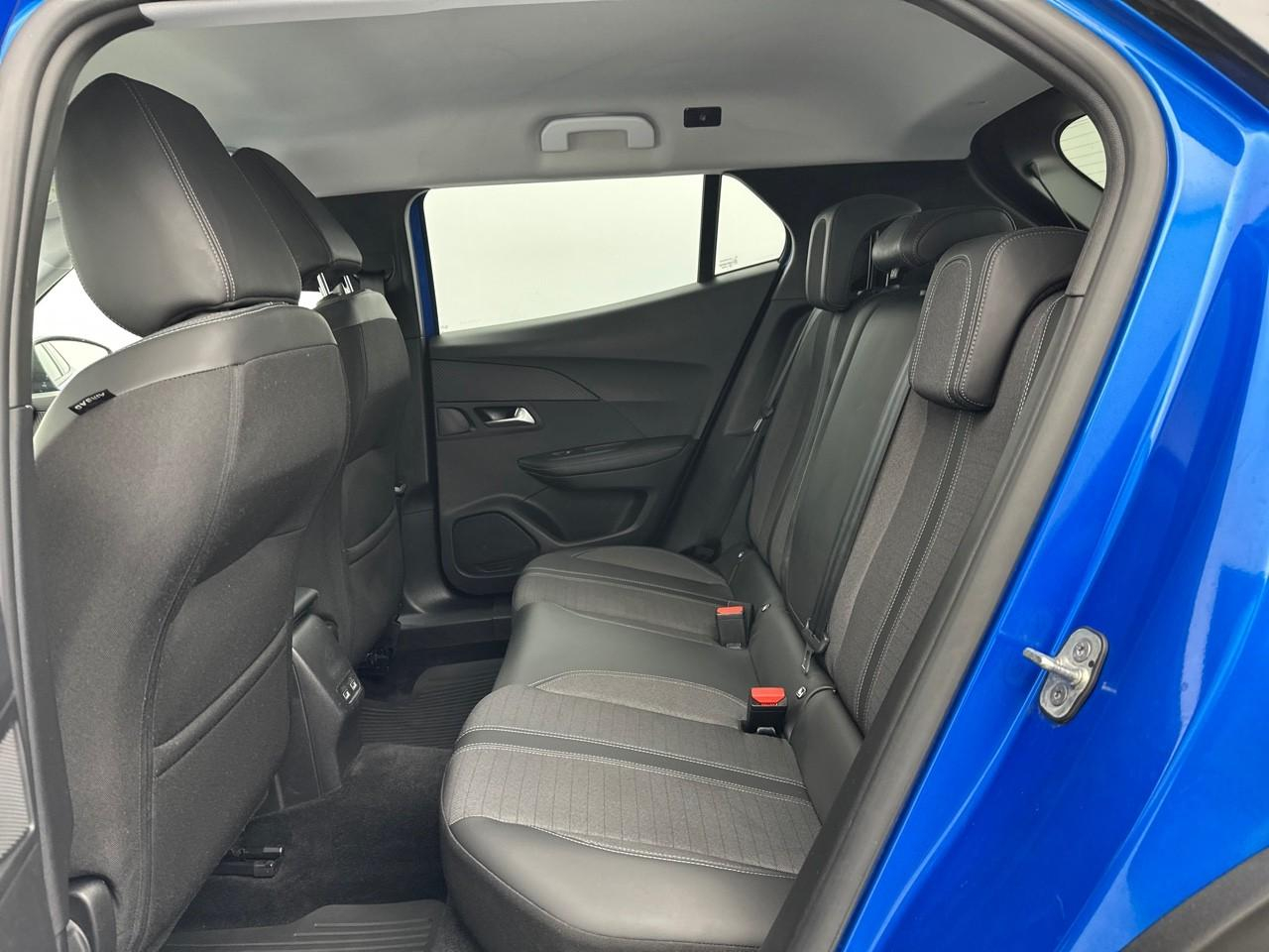 Peugeot 2008 puretech 130 s&s bvm6 allure pack — photo 12