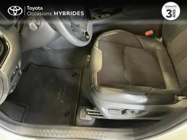 Toyota C-Hr 122h collection 2wd e-cvt my22 — photo 11