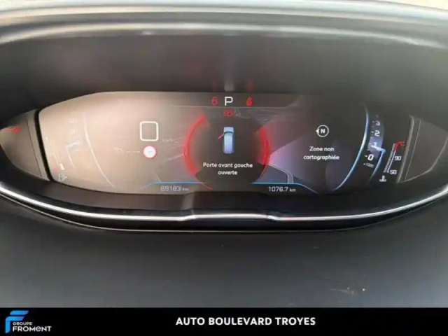 Peugeot 5008 1.2 puretech 130ch s&amp;s allure eat8 — photo 10