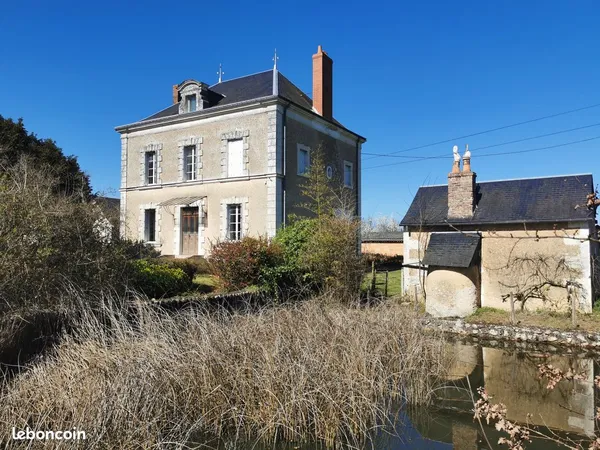 Maison Bourgeoise 1858 avec grand jardin