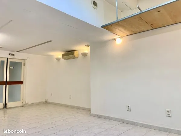 Local 63 m²