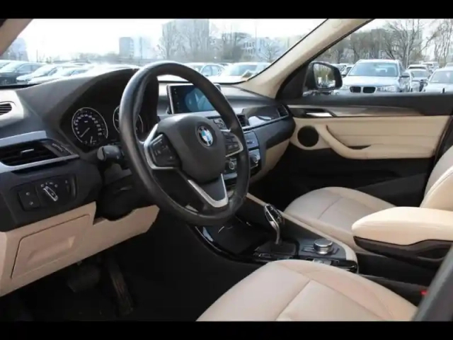 Bmw X1 sdrive18da 150ch xline euro6c — photo 25