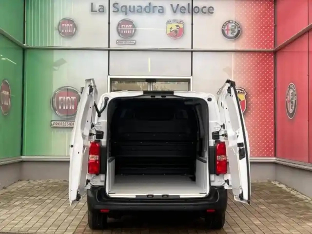 Fiat Scudo fg m 1.5 diesel 120ch pack premium connect — photo 8