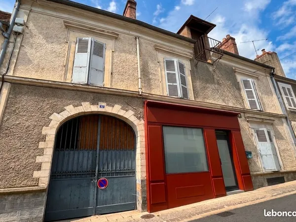 Maison de ville 100 m² avec fort potentiel - Centre-ville Villeneuve-la-Guyard