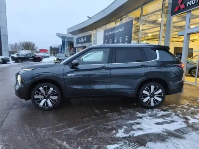 Mitsubishi Outlander 2.4 phev 306ch intense 4wd — photo 8