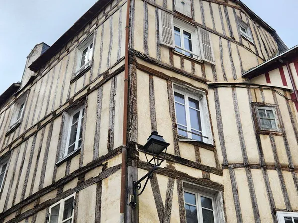 Studio 1 pièce 10 m²
