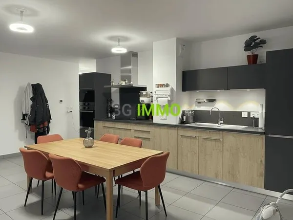 Appartement 4 pièces 82 m²