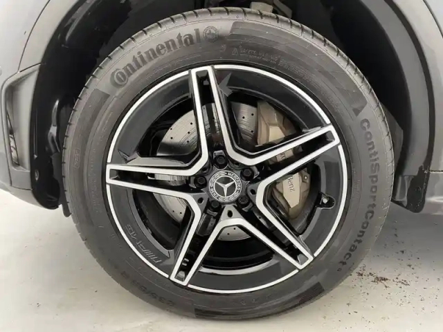 Mercedes Glc 300 e 9g-tronic 4matic — photo 18