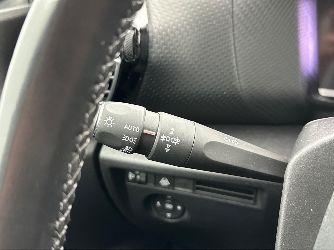Citroën C4 puretech 130 s&s eat8 shine — photo 17