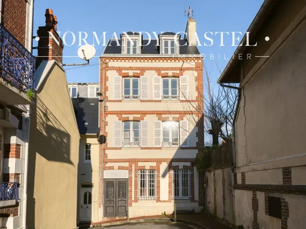 Maison 7 pièces 160 m²