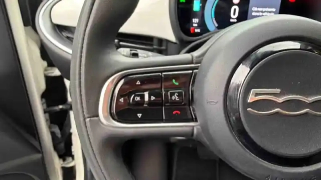 Fiat 500 e 95 ch — photo 20