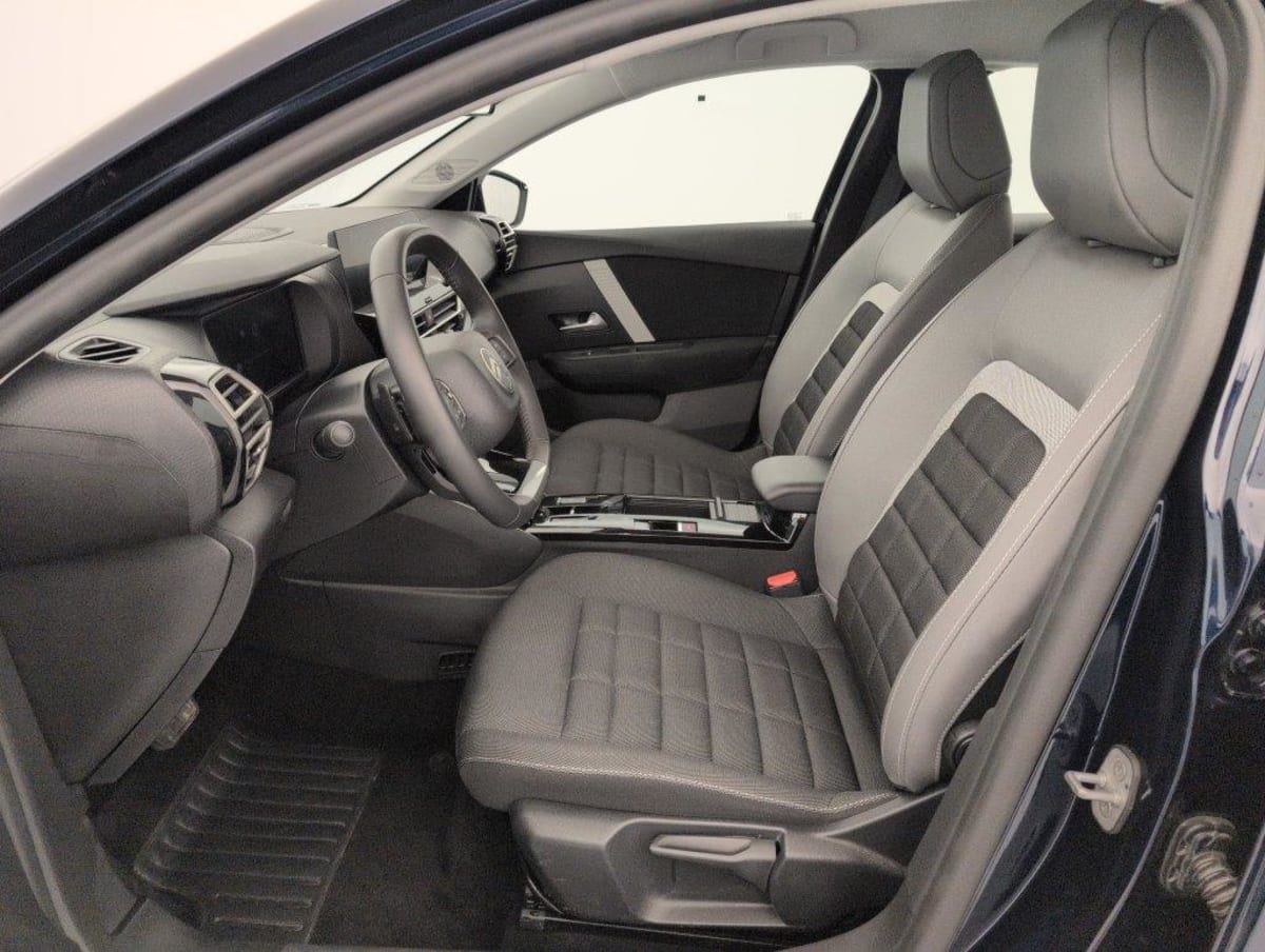 Citroën C4 — photo 16