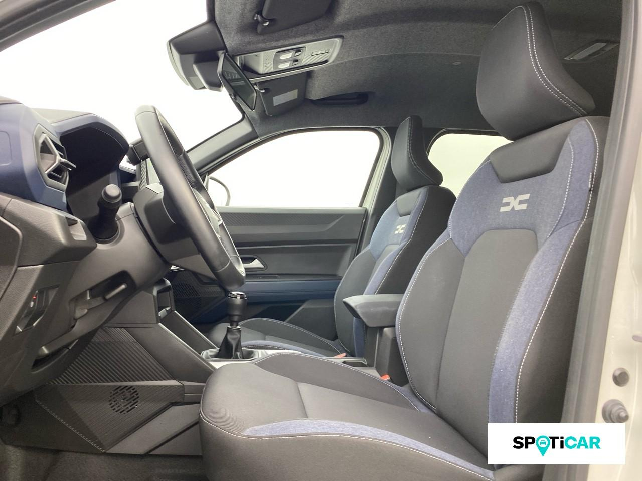 Dacia Duster 1.2 mild hybrid 130ch journey — photo 9