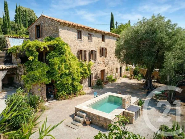 Maison 7 pièces 180 m²