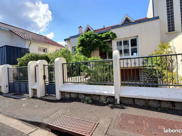 Villa 8 pièces 202 m²